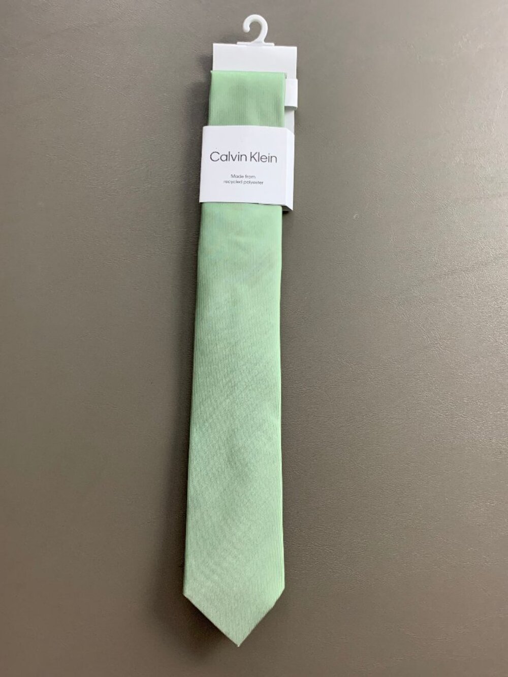 Calvin Klein Men's 2.5'' Polyester and Acetate Neck Tie, Green Silver-Spun Solid